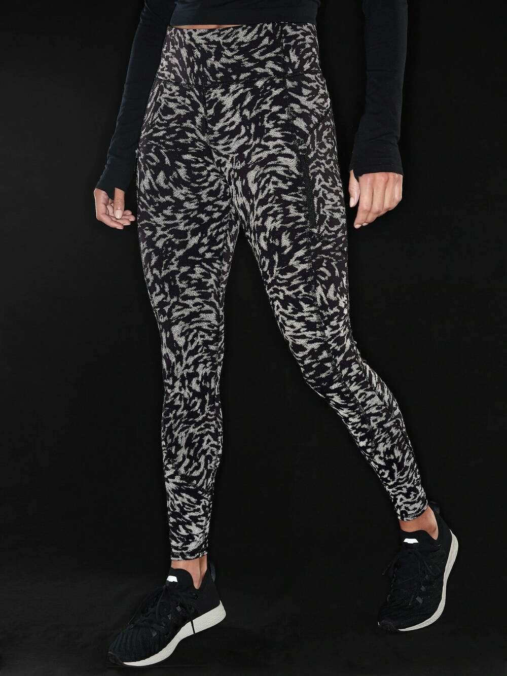 EUC Athleta Rainier Reflective Printed Tight, Lynx Black SIZE XS #631860 W0104H